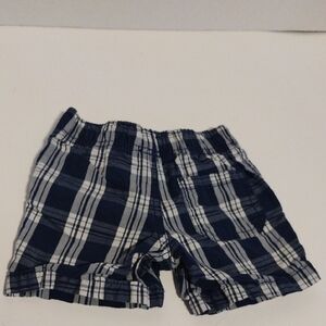 🦋 Carter's Toddlers Plaid Blue and White Shorts 12 Months